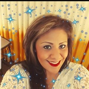 Meet your Posher, Julie